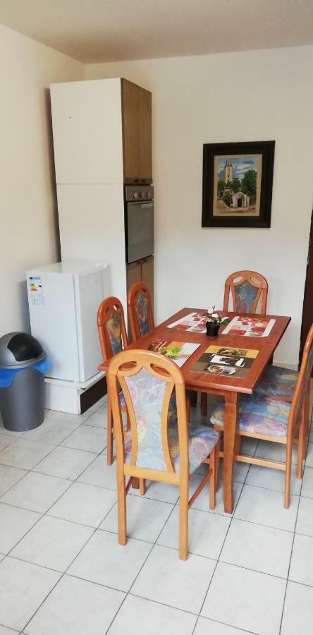 Ubytovani Dagmar Podivin Ngoại thất bức ảnh